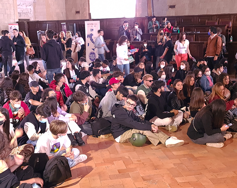 Neet Working Tour a Napoli: il futuro in piazza