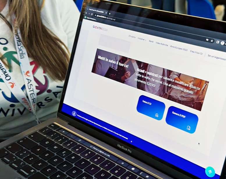 Crea il tuo CV online con G2030 – guarda il tutorial!